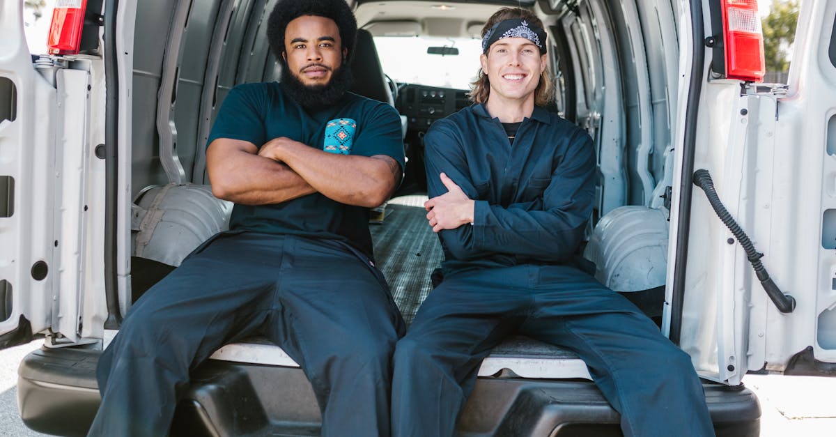 When to Use Bubble Wrap vs. Packing Paper for Fragile Items